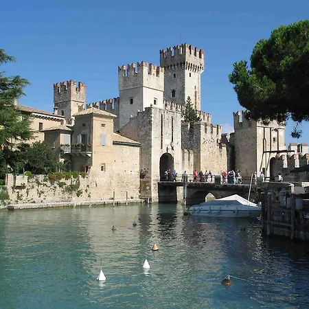 Apartmán Monica Sirmione