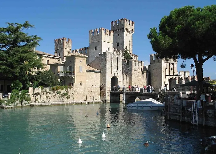 Apartman Monica Sirmione
